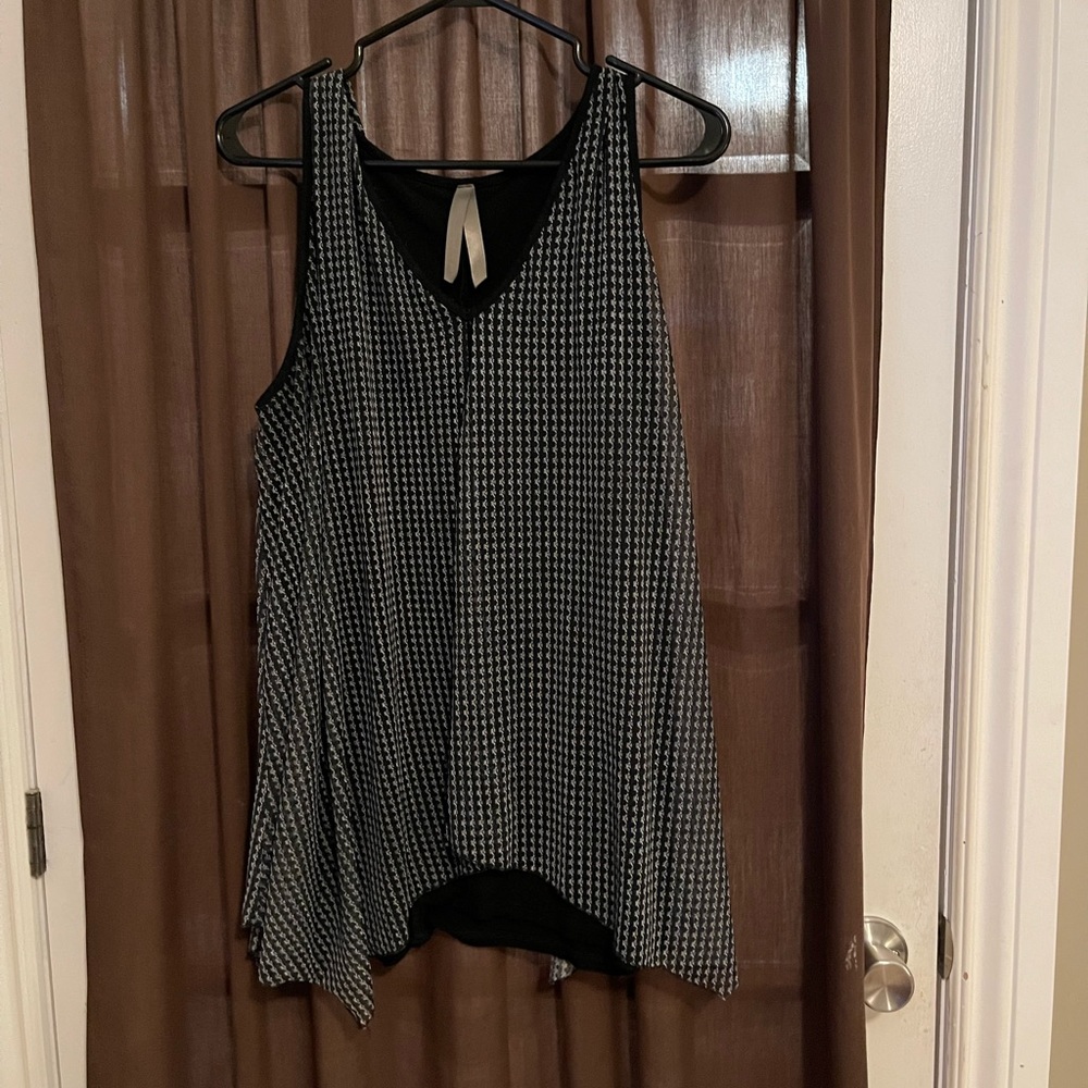Flowy tanktop